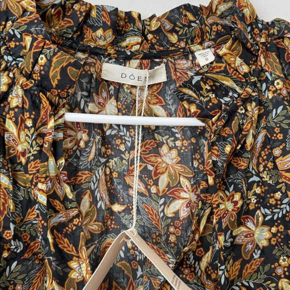 Doen Juna Top In Noir Narcissus Floral Size: S - Picture 5 of 8